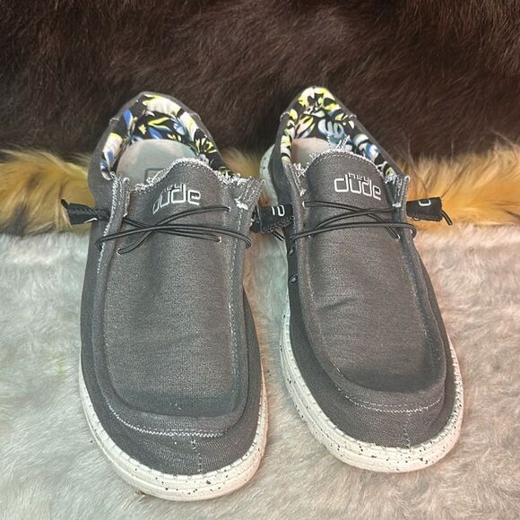 Hey Dude shoes 12 (3450) - Picture 1 of 7